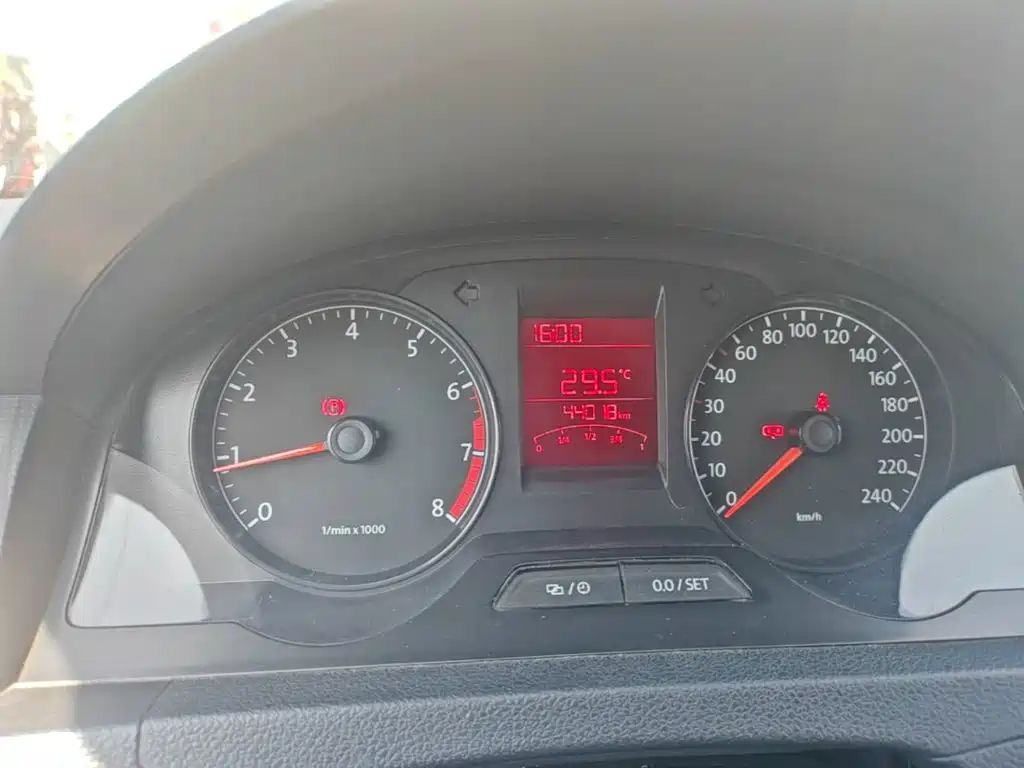 Volkswagen Santana — миниатюра 12