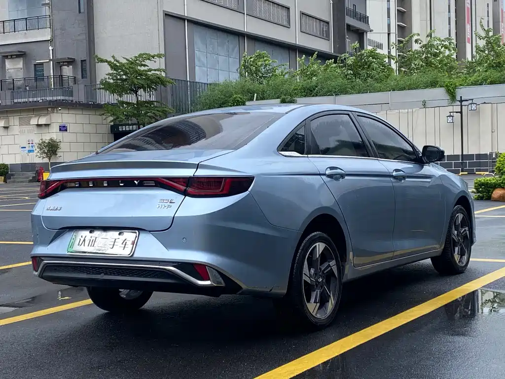 Geely L HiP — миниатюра 4