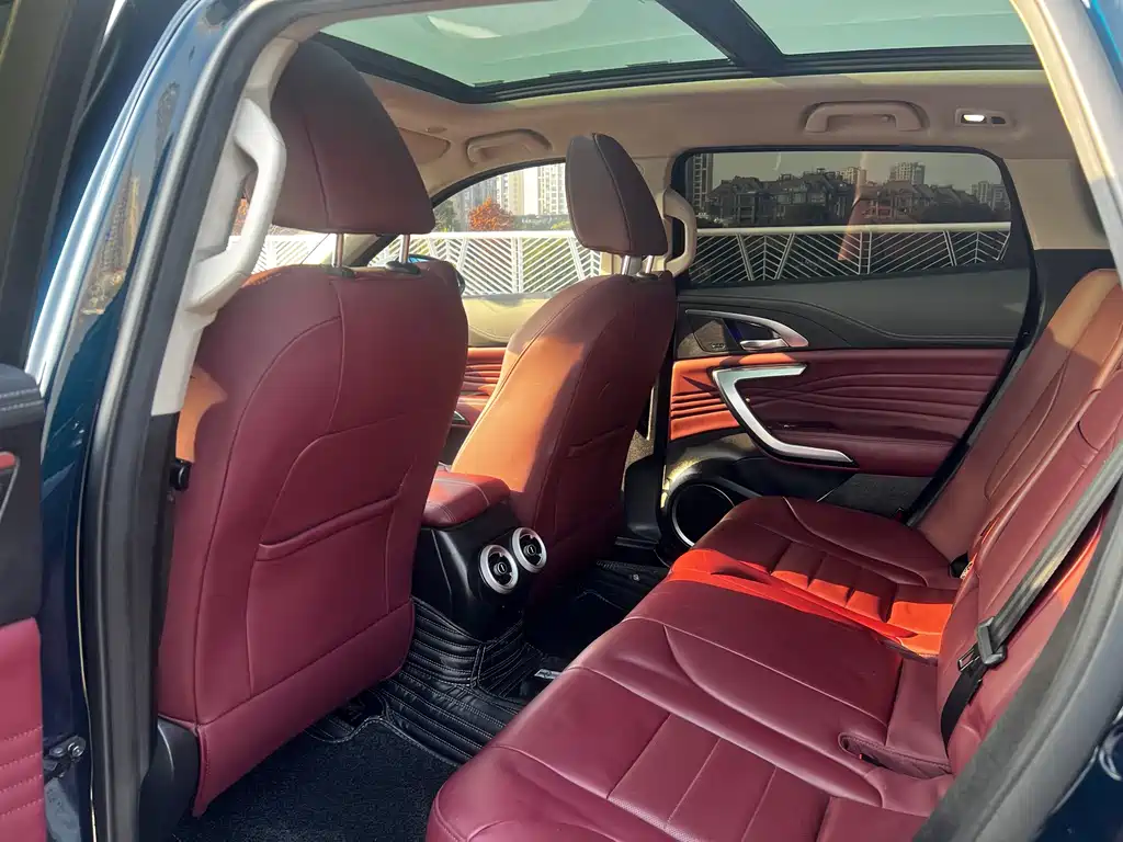 WEI PAI WEI BRAND VV7