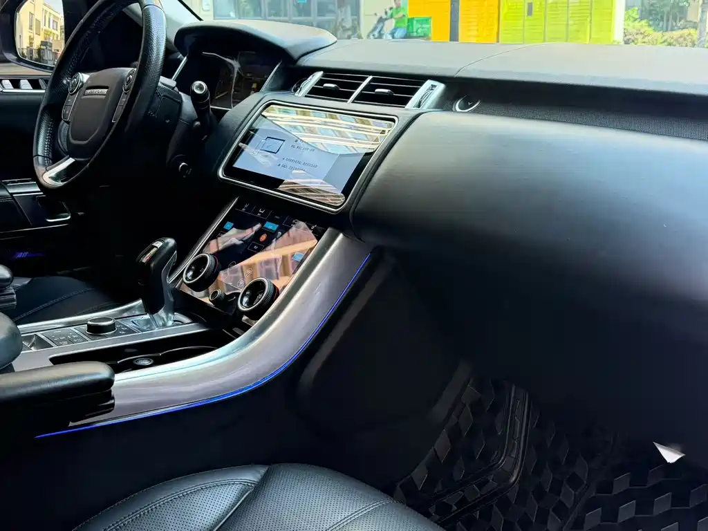 Land Rover Sport — миниатюра 6