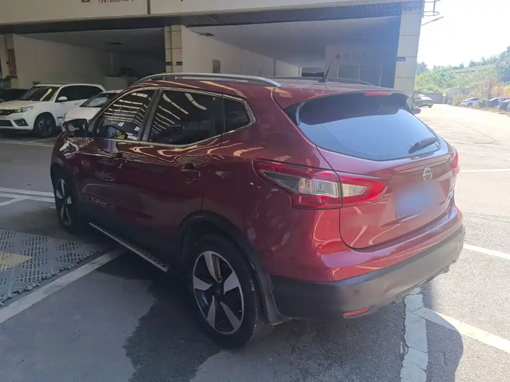 Nissan Qashqai — миниатюра 5