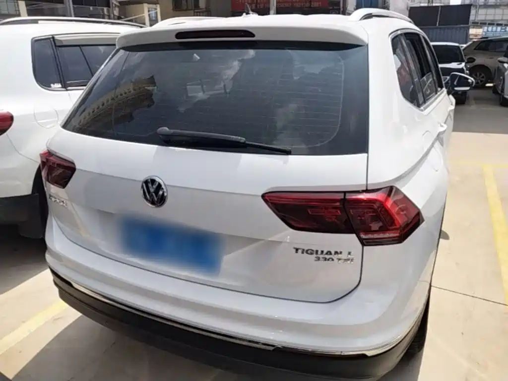 Volkswagen Tiguan L — миниатюра 6