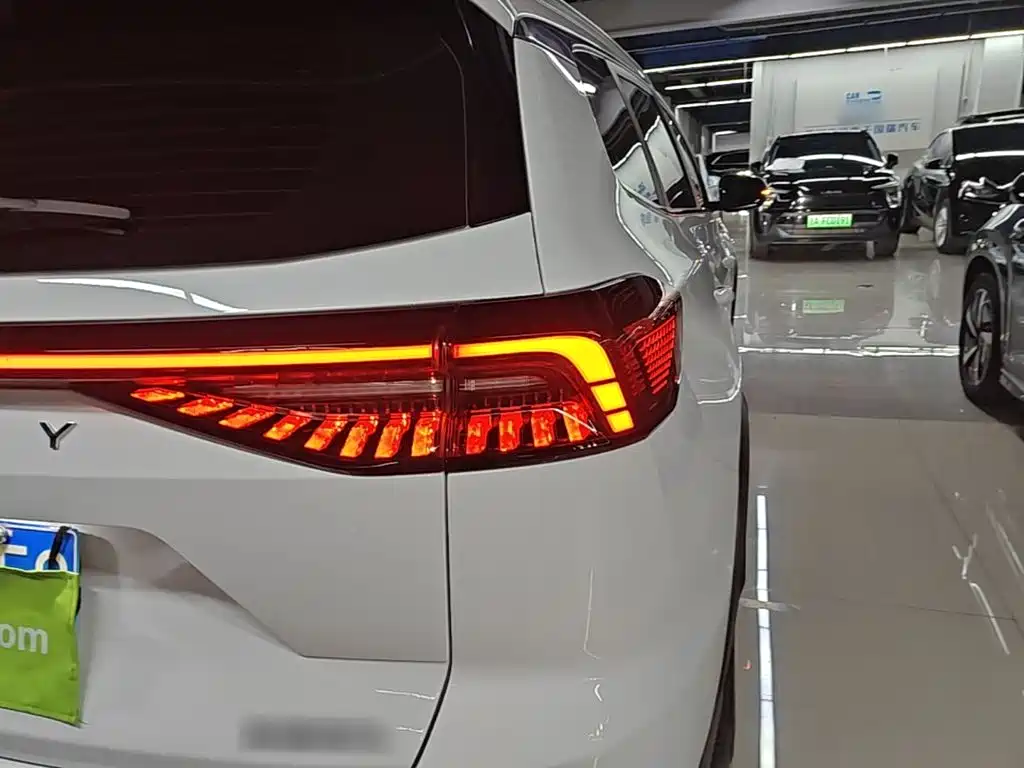 Chery Tiggo 8 PRO — миниатюра 8