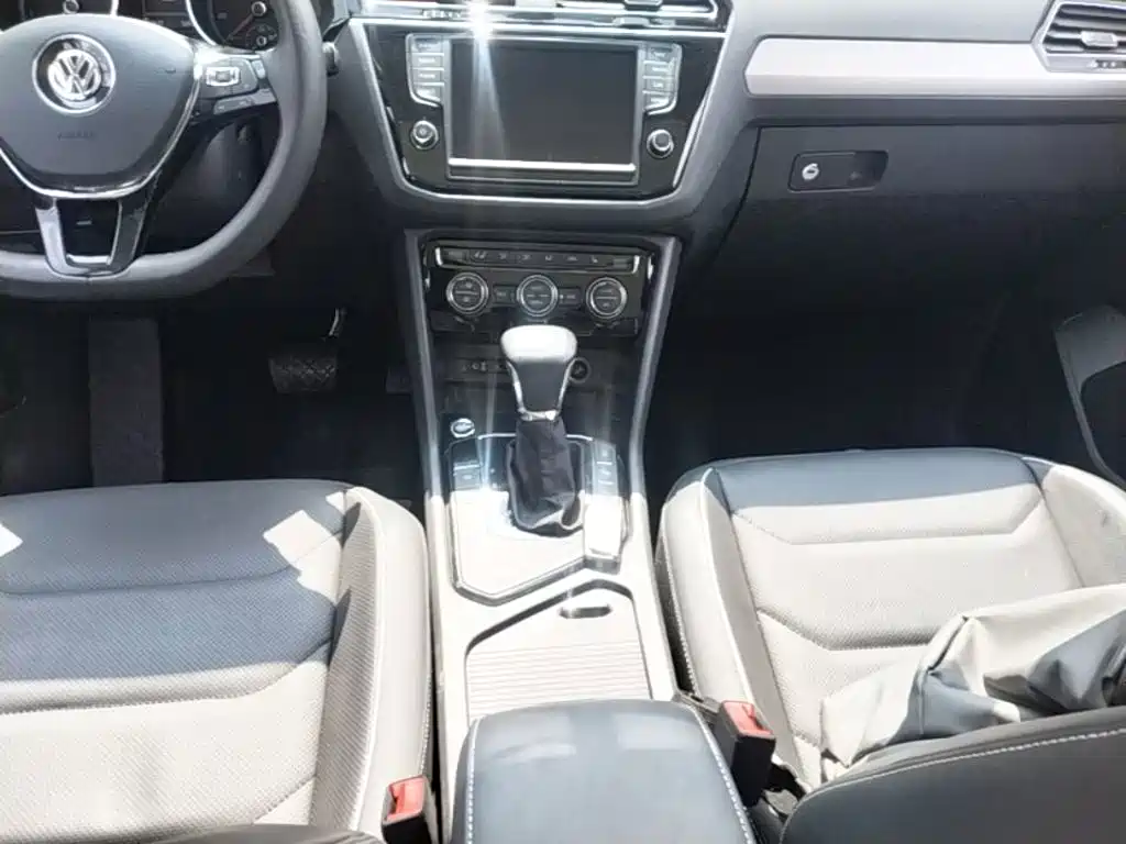 Volkswagen Tiguan L — миниатюра 14