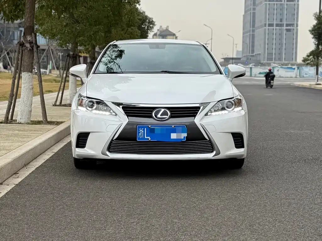 LEXUS CT