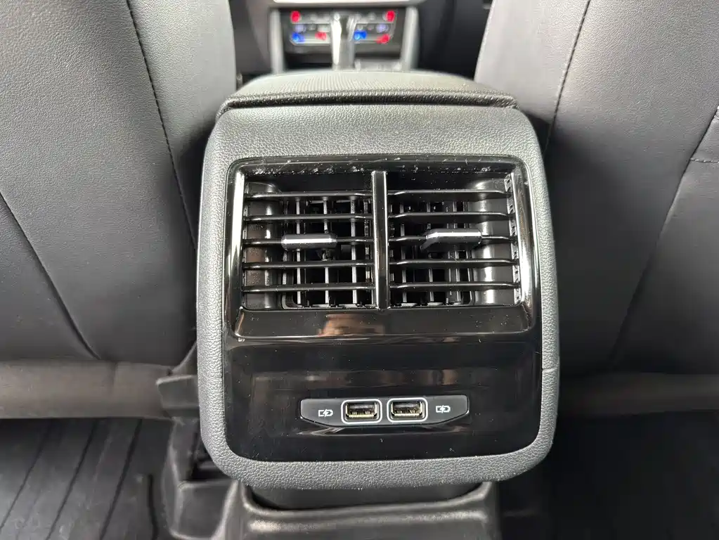 Volkswagen Sagitar — миниатюра 11
