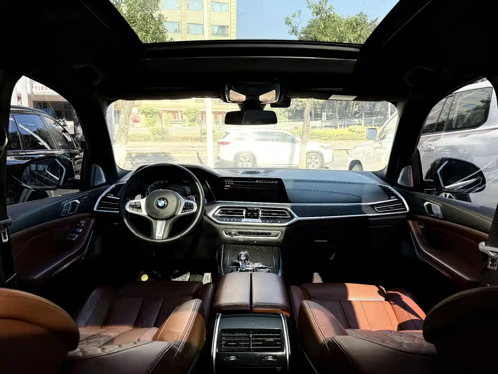 BMW X7 2022 xDrive40i Premium M Sport