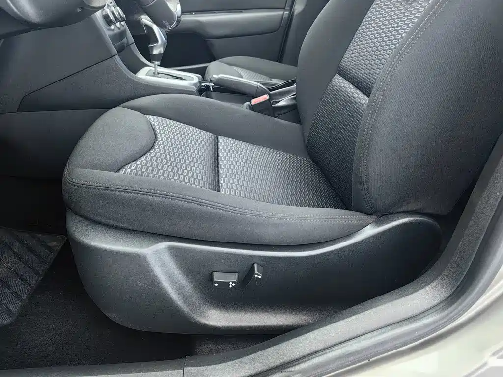 Citroen C4L — миниатюра 20