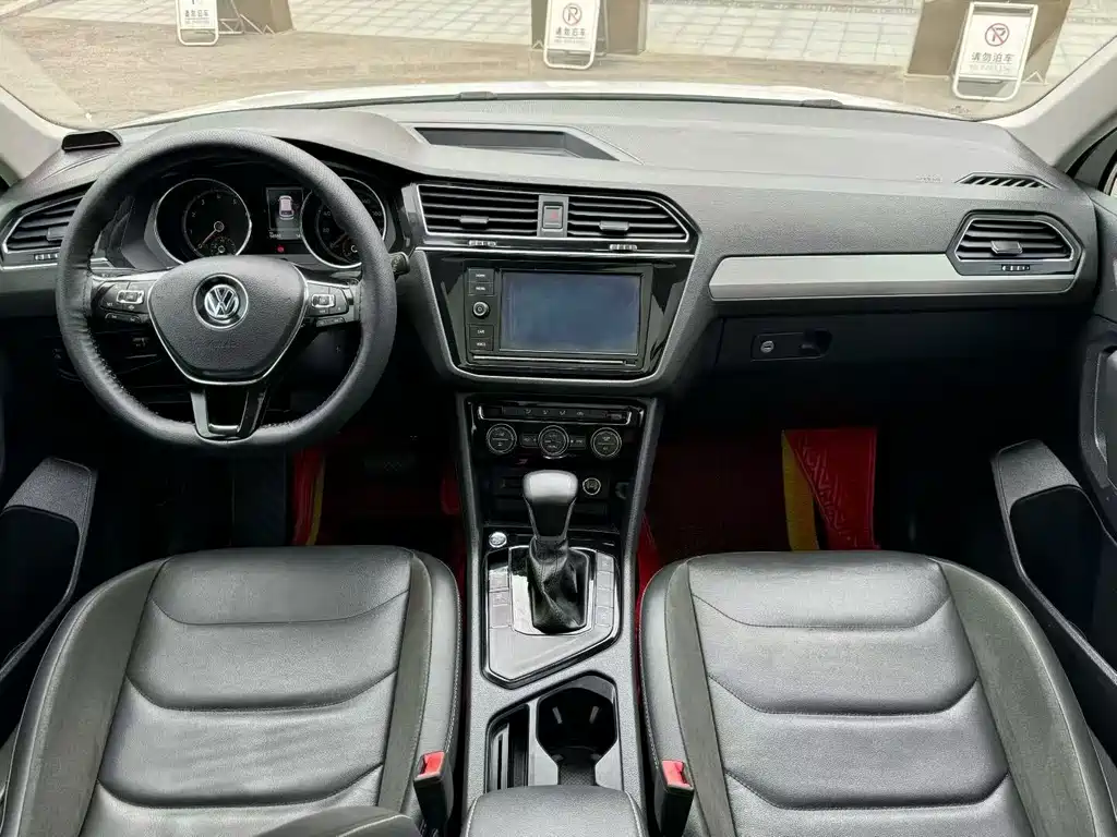Volkswagen Tiguan L — миниатюра 5