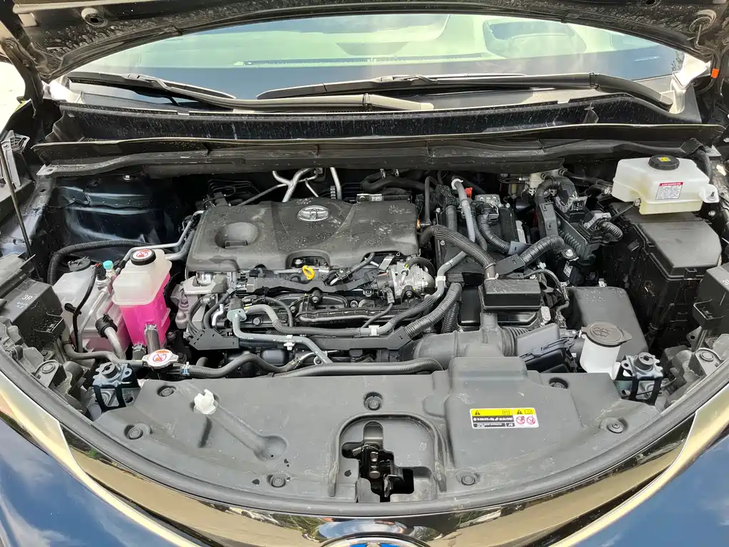 Toyota Granvia — миниатюра 13