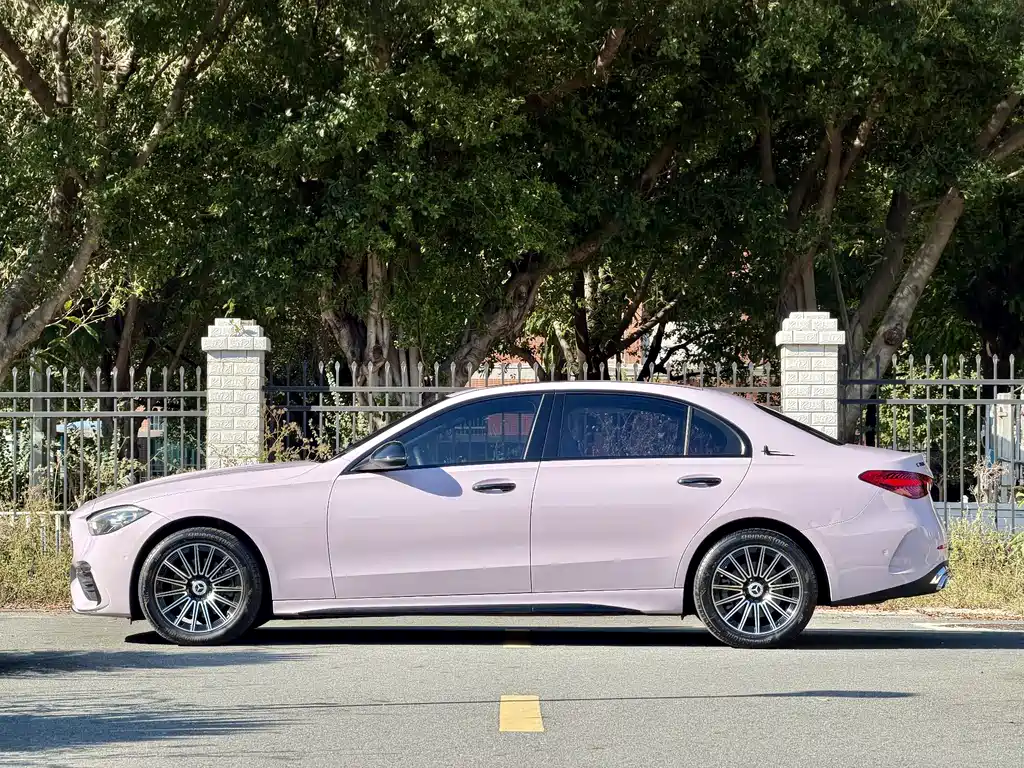 Mercedes-Benz C-Class — миниатюра 8