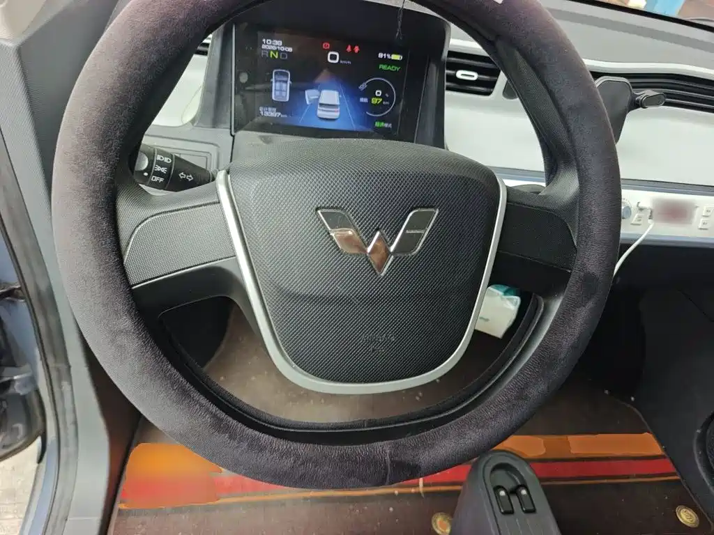 Wuling MINIEV — миниатюра 6