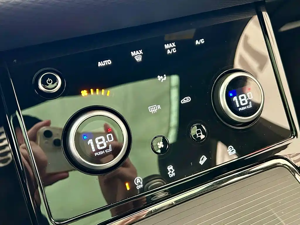Land Rover Evoque — миниатюра 13