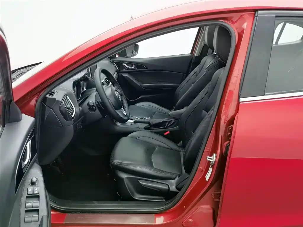 Mazda Mazda3 — фотографии объявления, Фото 11