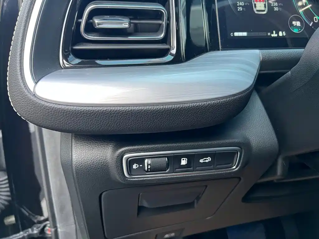GAC Motor Trumpchi GS8 — миниатюра 8