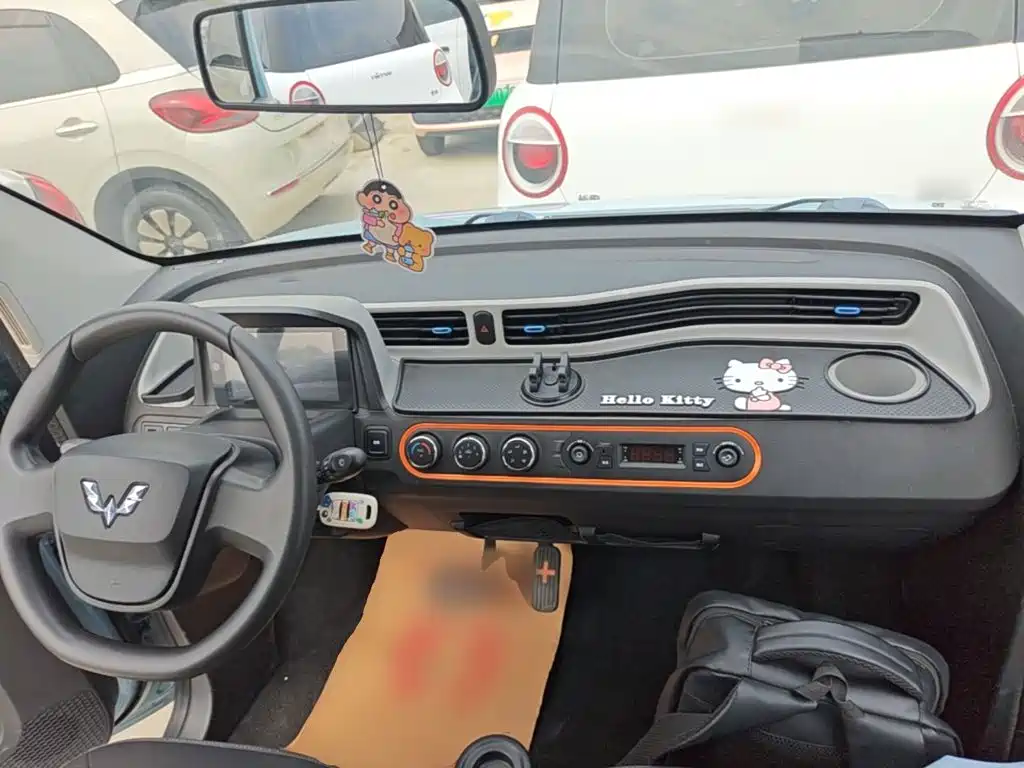 Wuling MINIEV — миниатюра 10