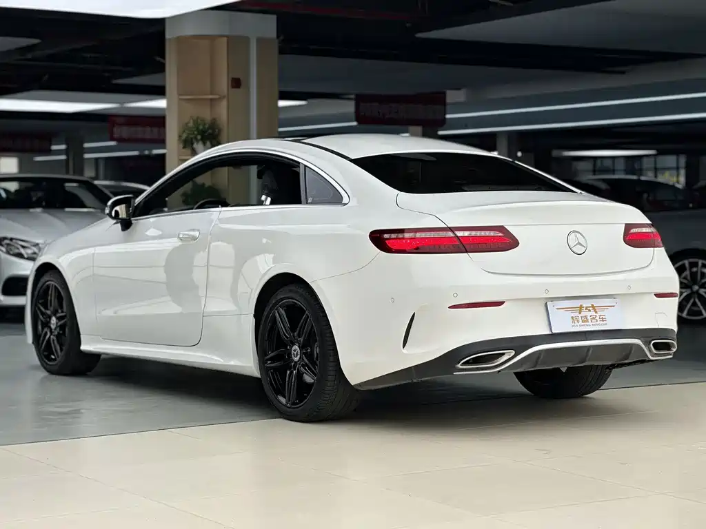 Mercedes-Benz E-Class (Import) — миниатюра 3
