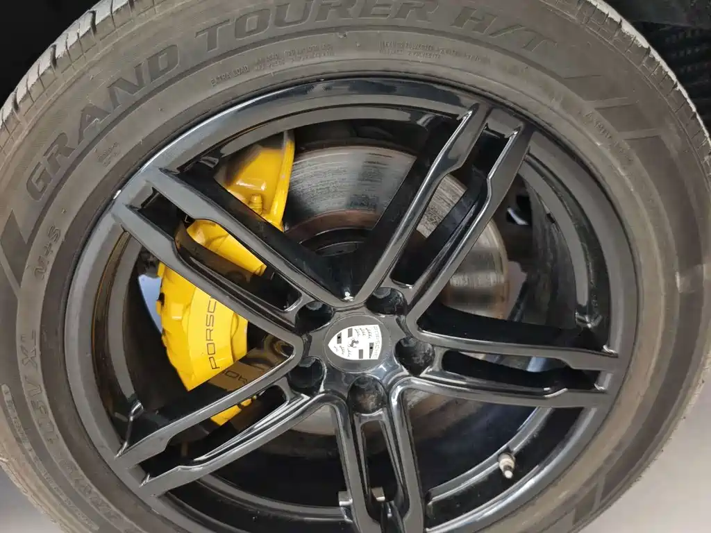Porsche Macan — миниатюра 18