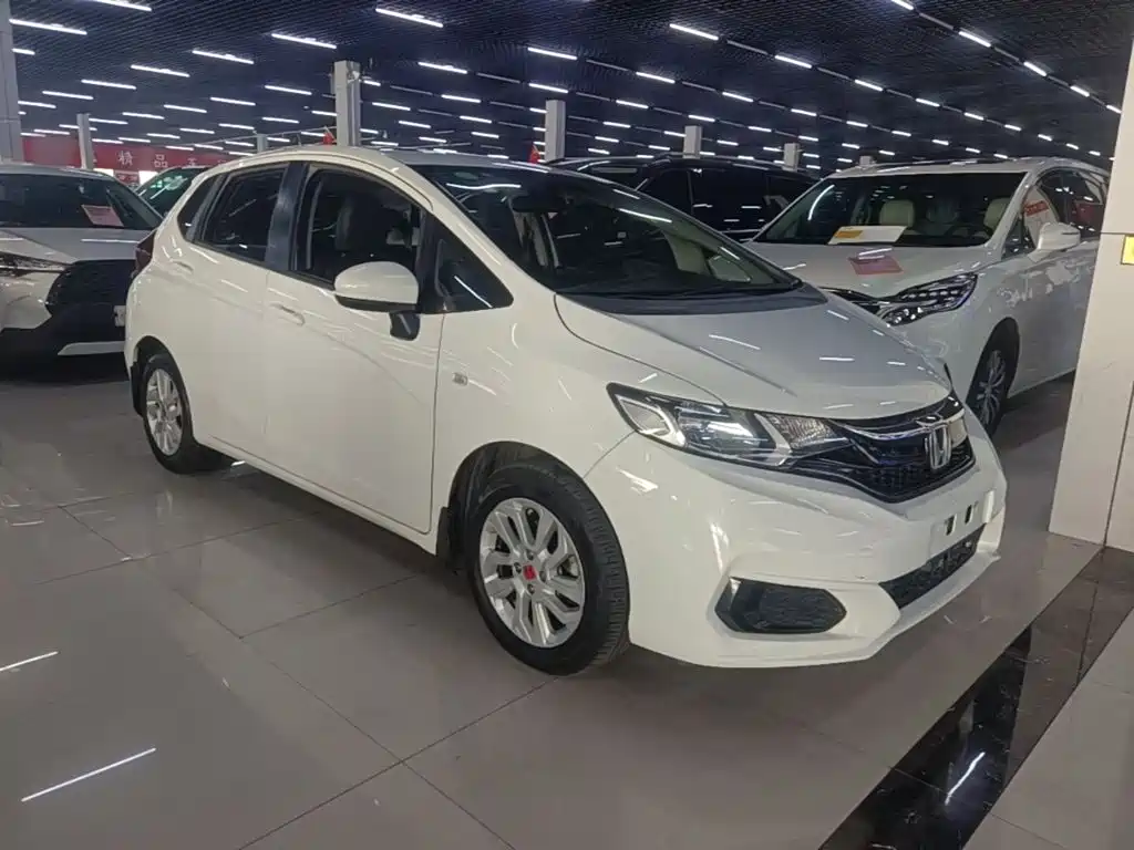 Honda Fit — миниатюра 4