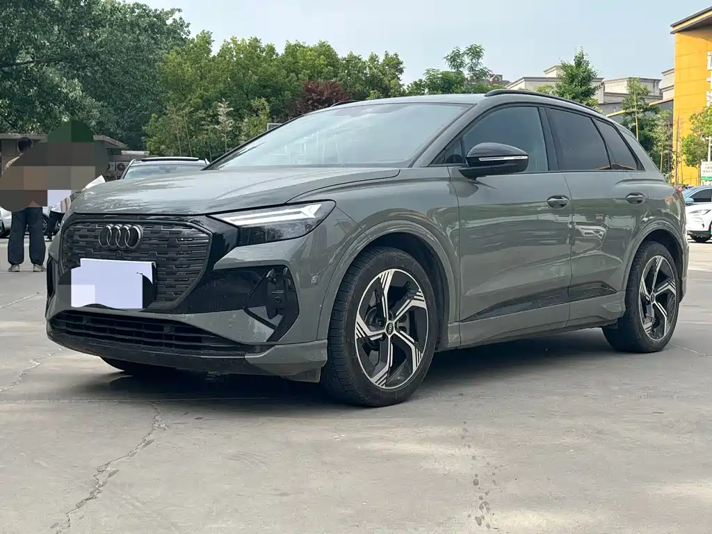 Audi Q4 e-tron 2024
