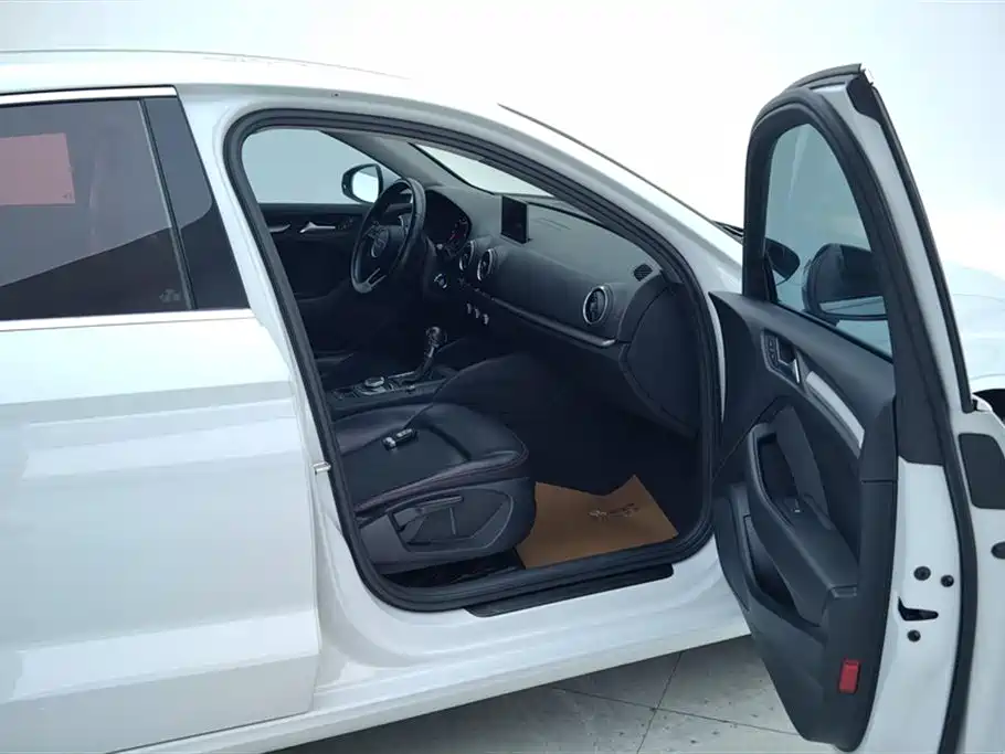 Audi A3 2018 30 Limousine 35 TFSI