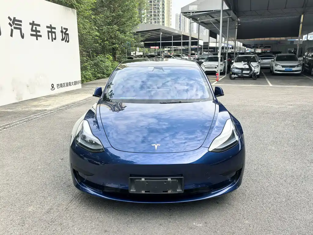 Tesla Model 3 — миниатюра 2