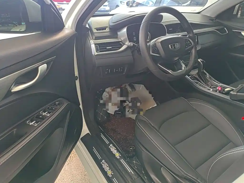 Geely Emgrand — миниатюра 16