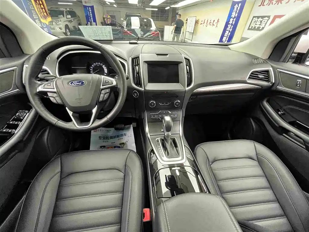 Ford Edge — миниатюра 6