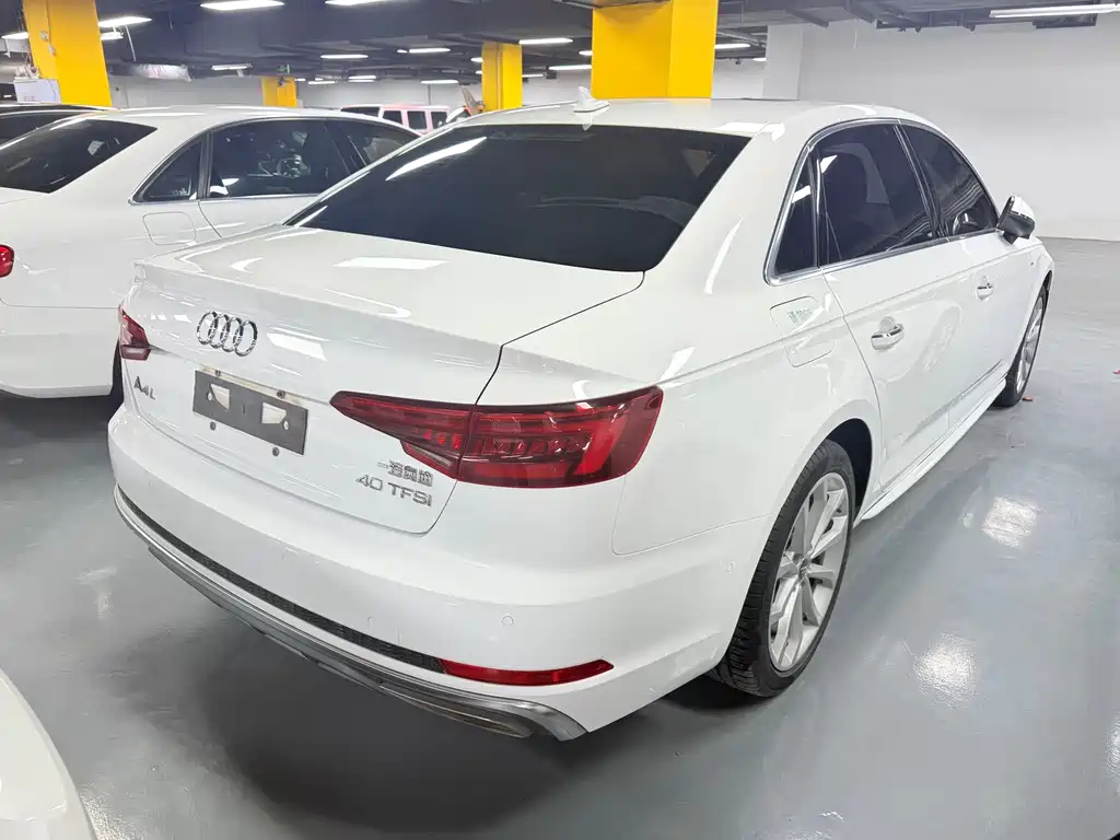 Audi A4L 2019 40 TFSI Sport VI