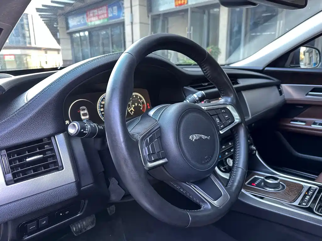 Jaguar XFL XFL 2.0T 250PS Luxury Edition, фото 20