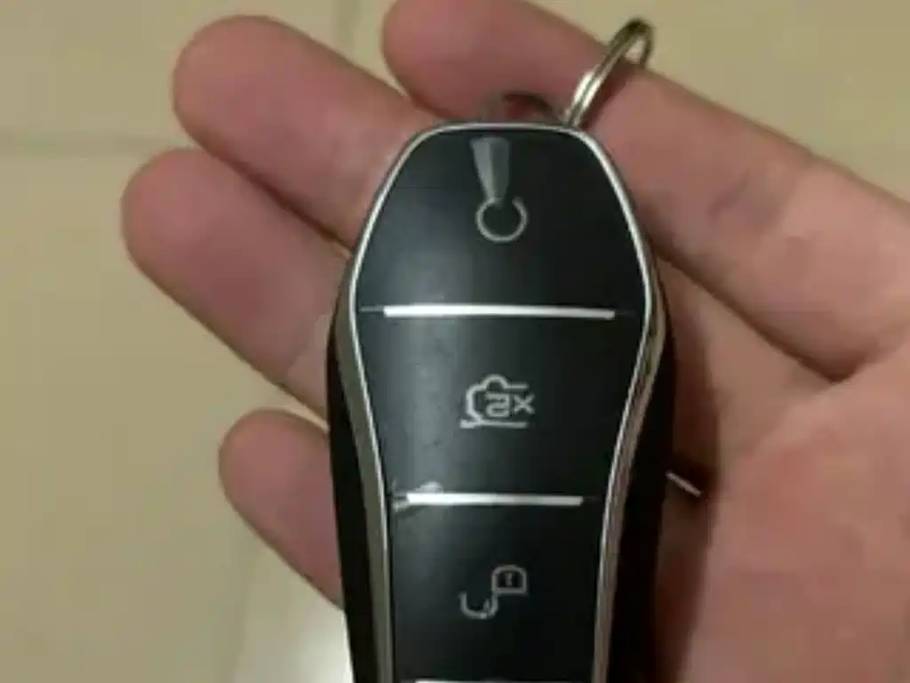 BYD L DM-i — миниатюра 9