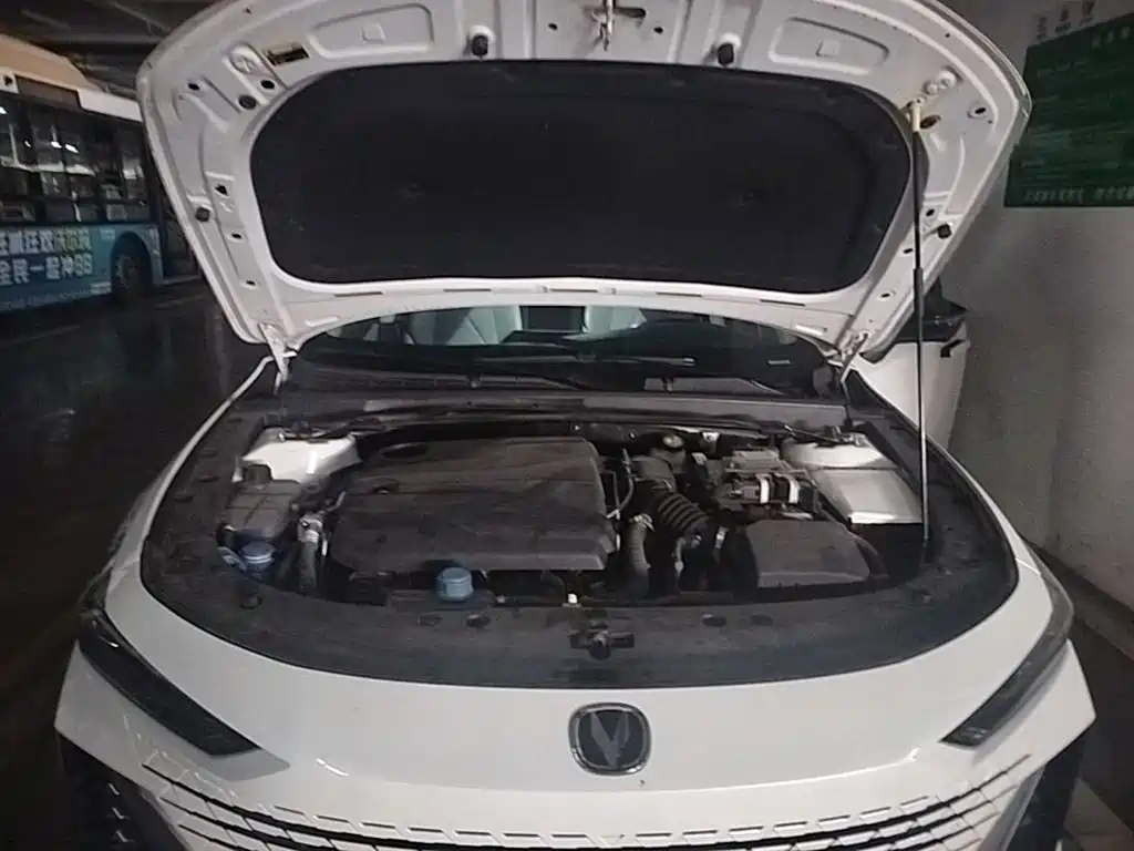 Changan UNI-V iDD — миниатюра 16