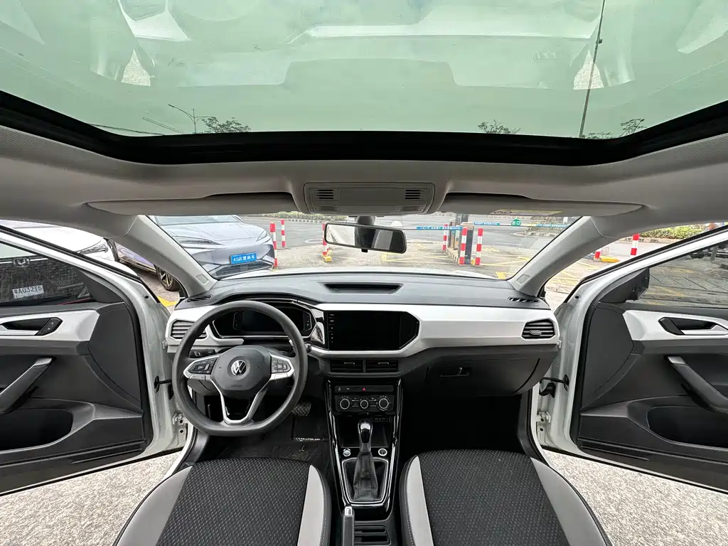 VOLKSWAGEN EXPLORING THE SHADOW