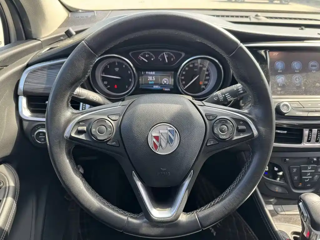 Buick Envision Plus — миниатюра 11