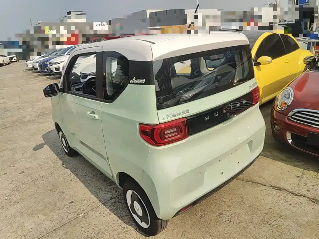 Wuling MINIEV — миниатюра 5