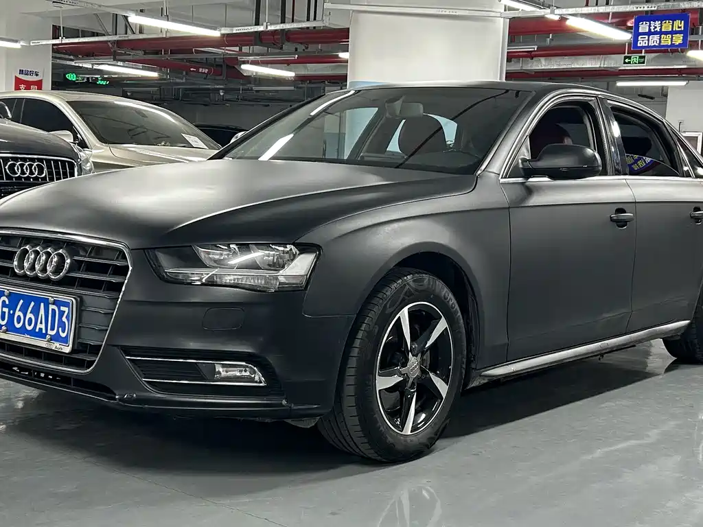 Audi A4L 2015