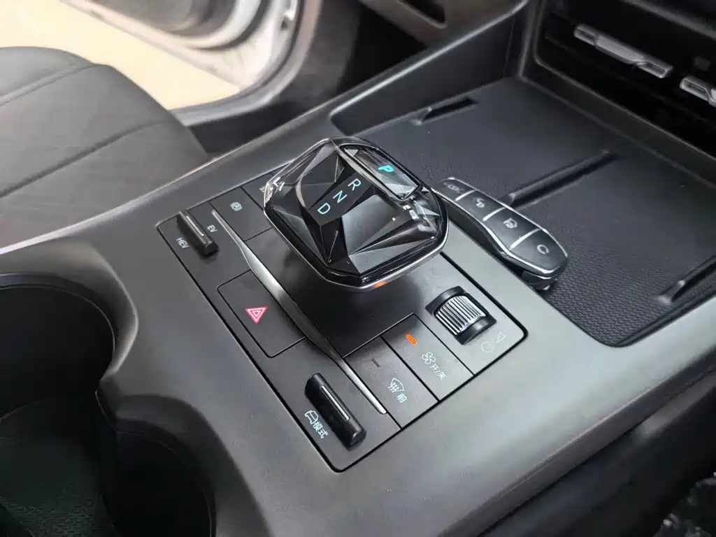 BYD Qin PLUS — миниатюра 15