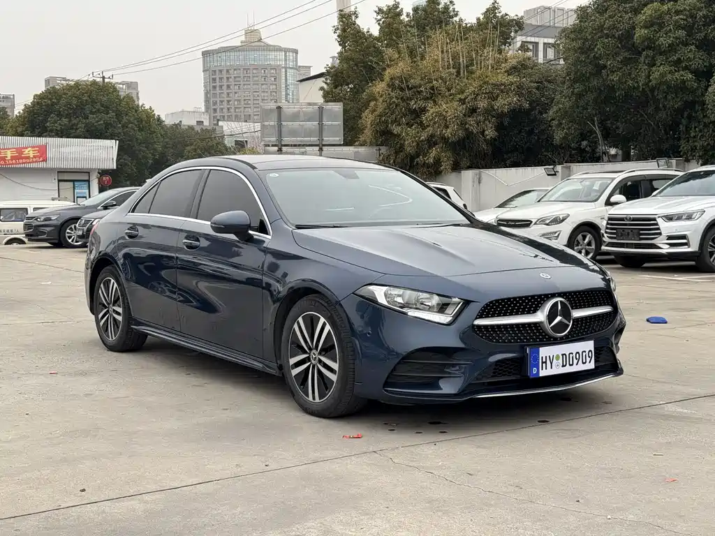 MERCEDES-BENZ A CLASS