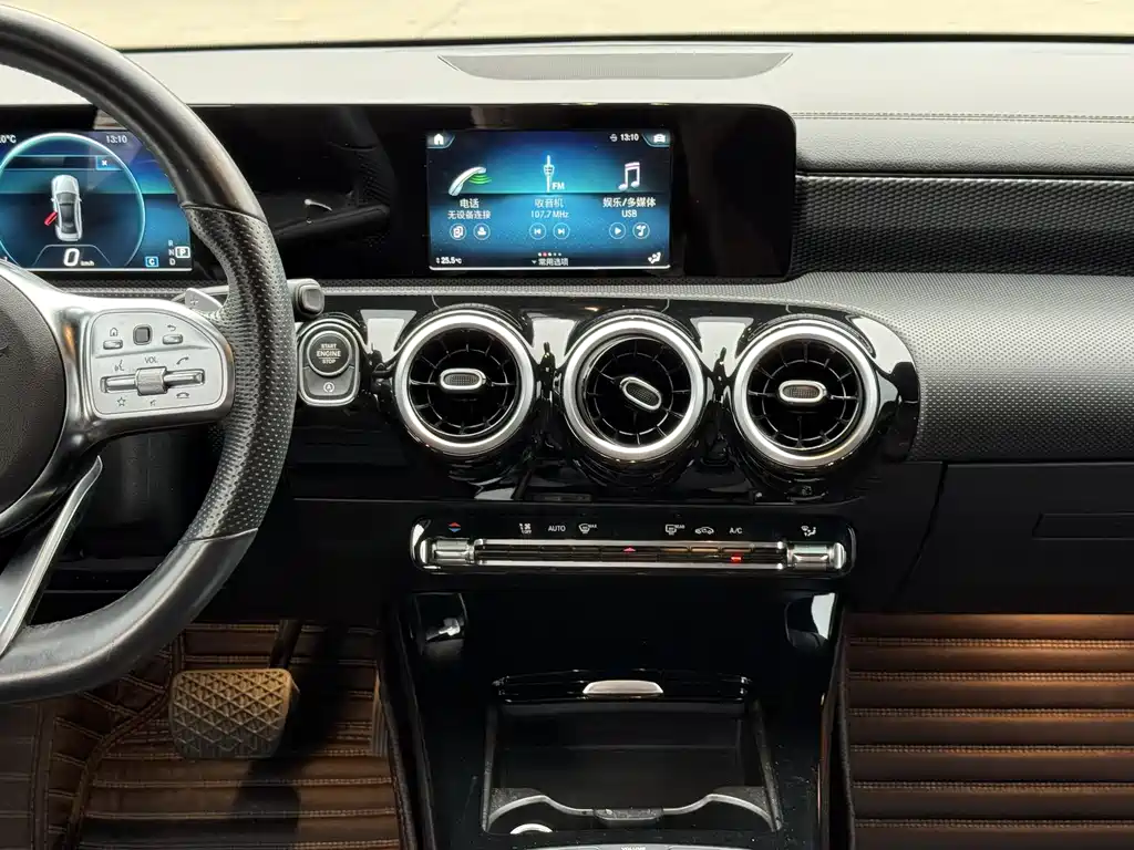 MERCEDES-BENZ A CLASS