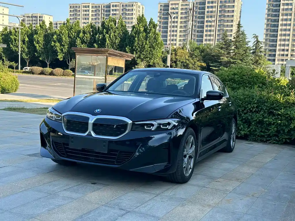 BMW i3 2024 eDrive 35 L