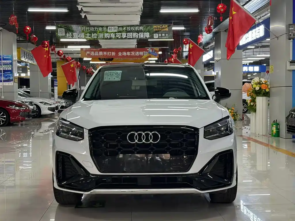 Audi Q2L — миниатюра 2