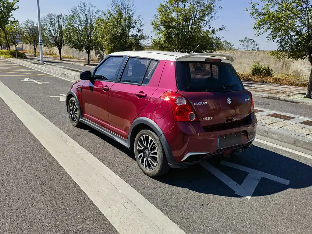 Suzuki Swift — миниатюра 3