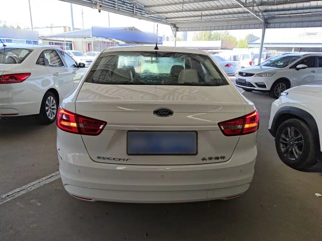 Ford Escort — миниатюра 6
