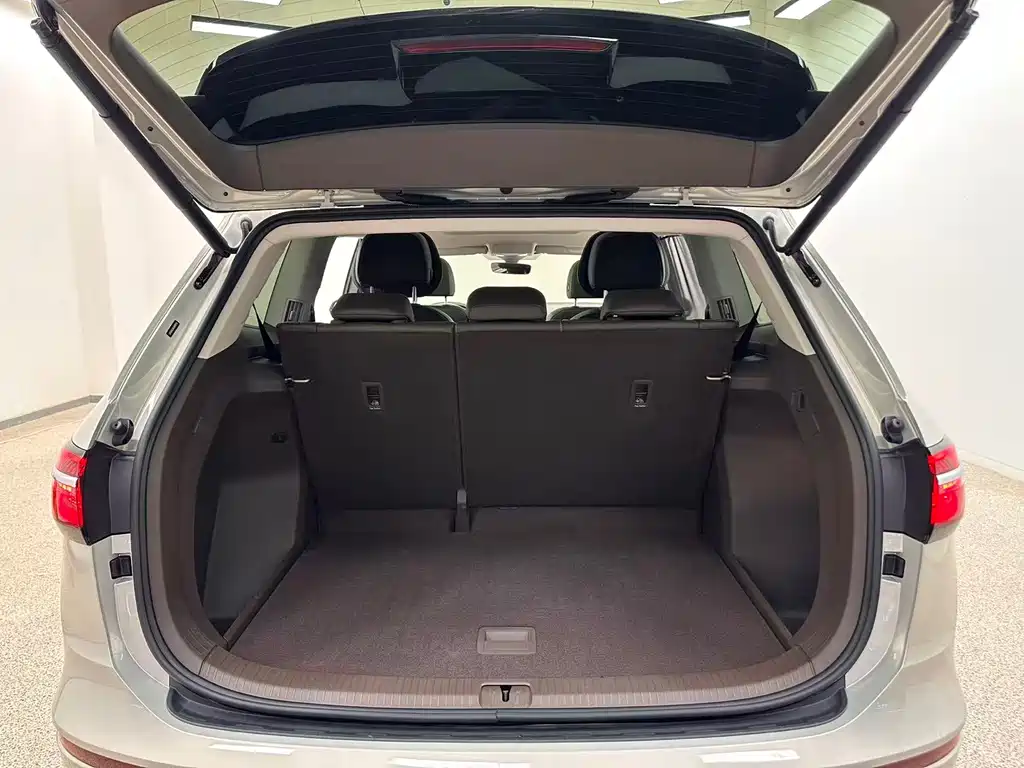 Volkswagen Viloran — миниатюра 15