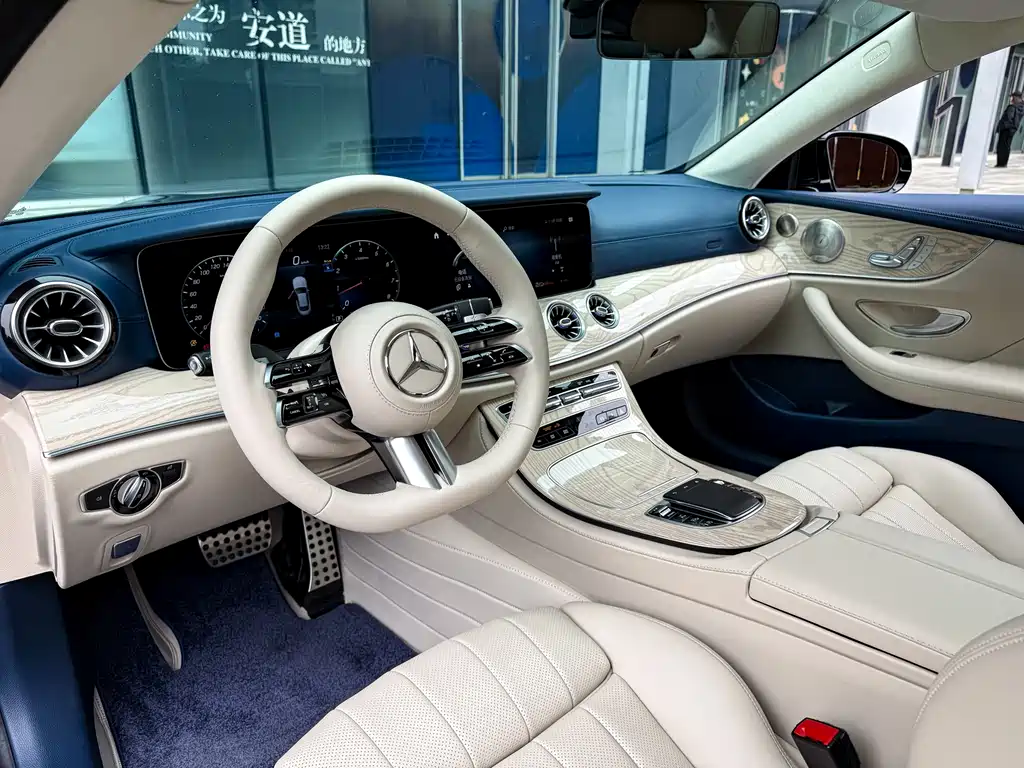 MERCEDES-BENZ E CLASS