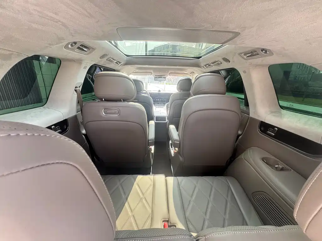 AITO ASK THE WORLD M9