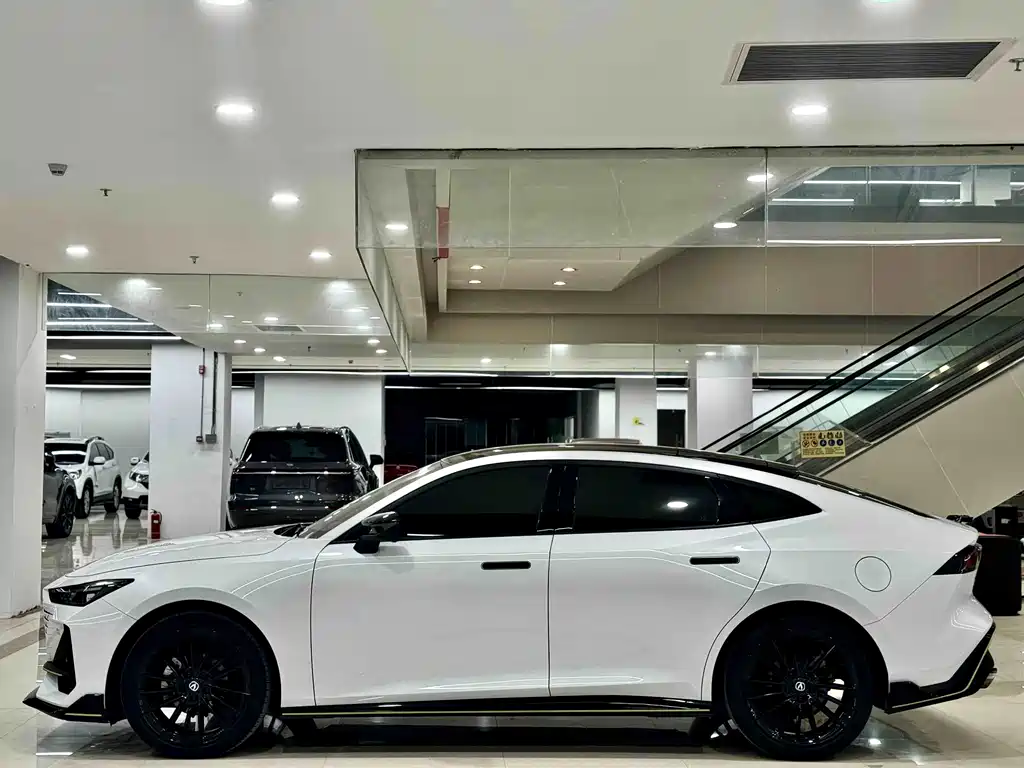 Changan UNI-V — миниатюра 4