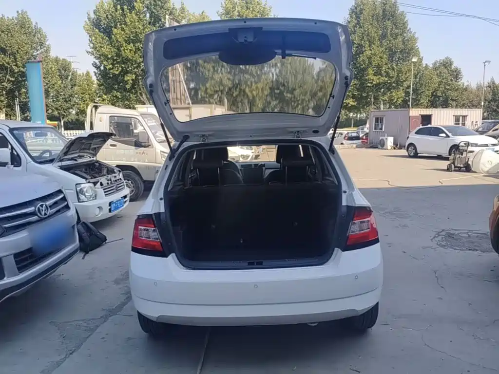 Skoda Fabia — миниатюра 19