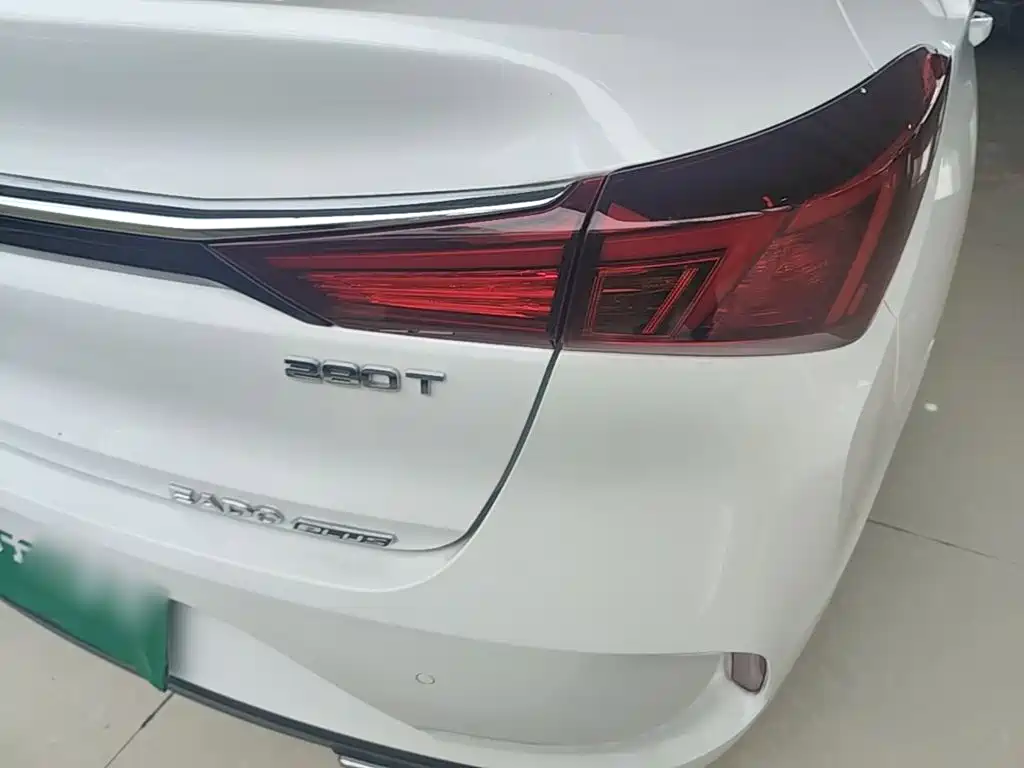 Changan Eado — миниатюра 8
