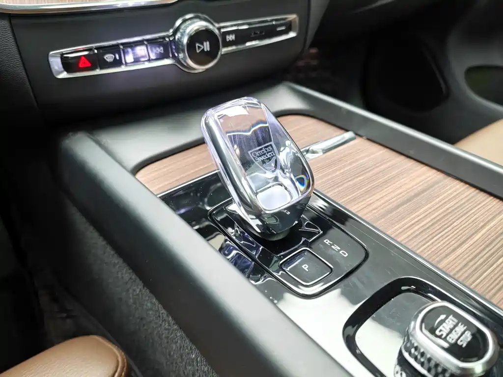 Volvo XC60 — миниатюра 9